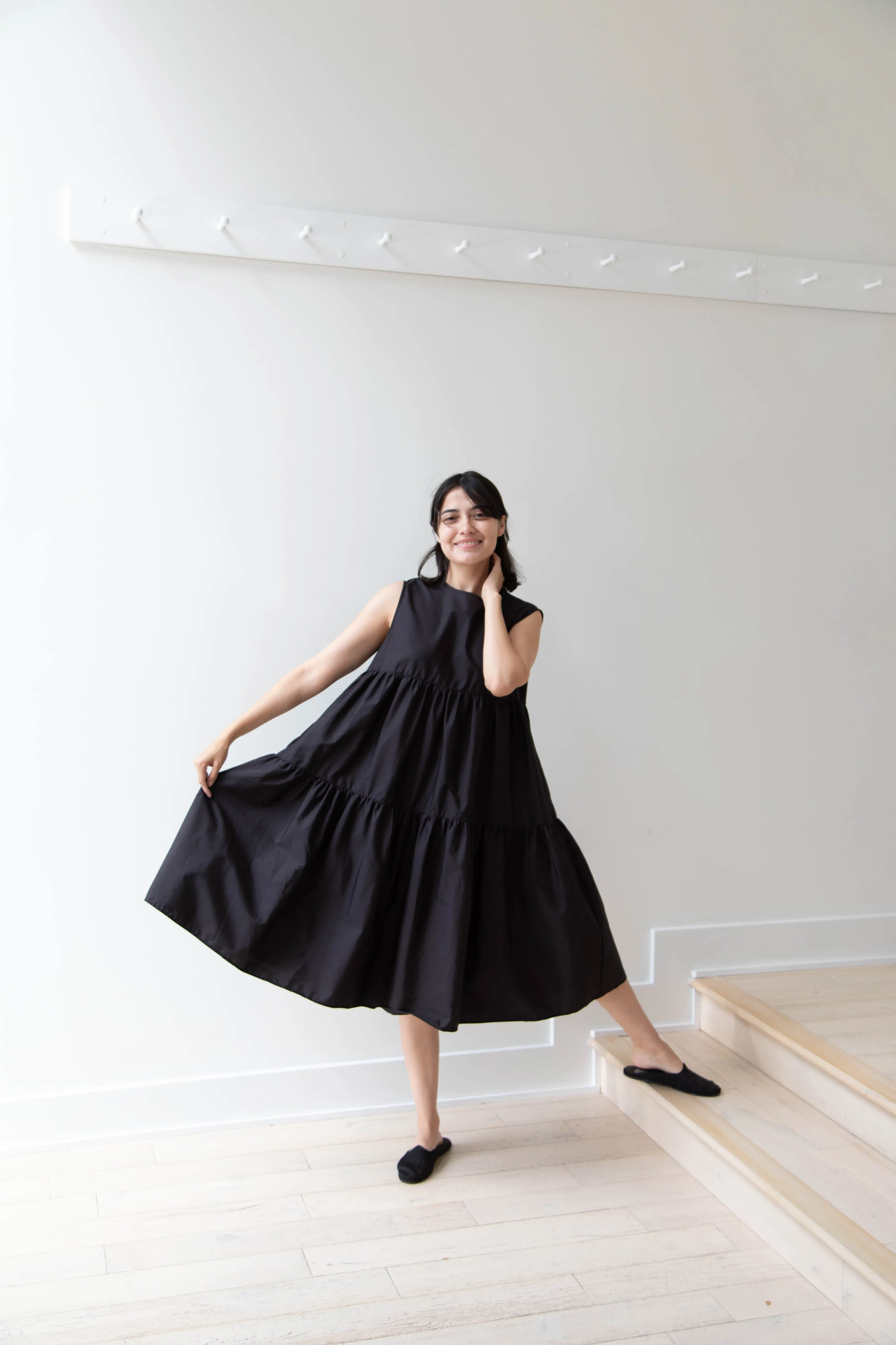 Gram | Sleeveless Tiered Dress in Black